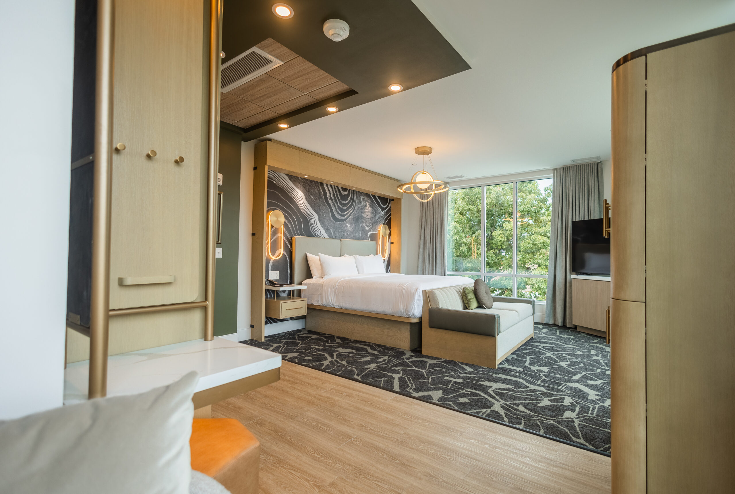 Kirkwood Corner Suite